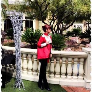 Meet your Posher, Vili